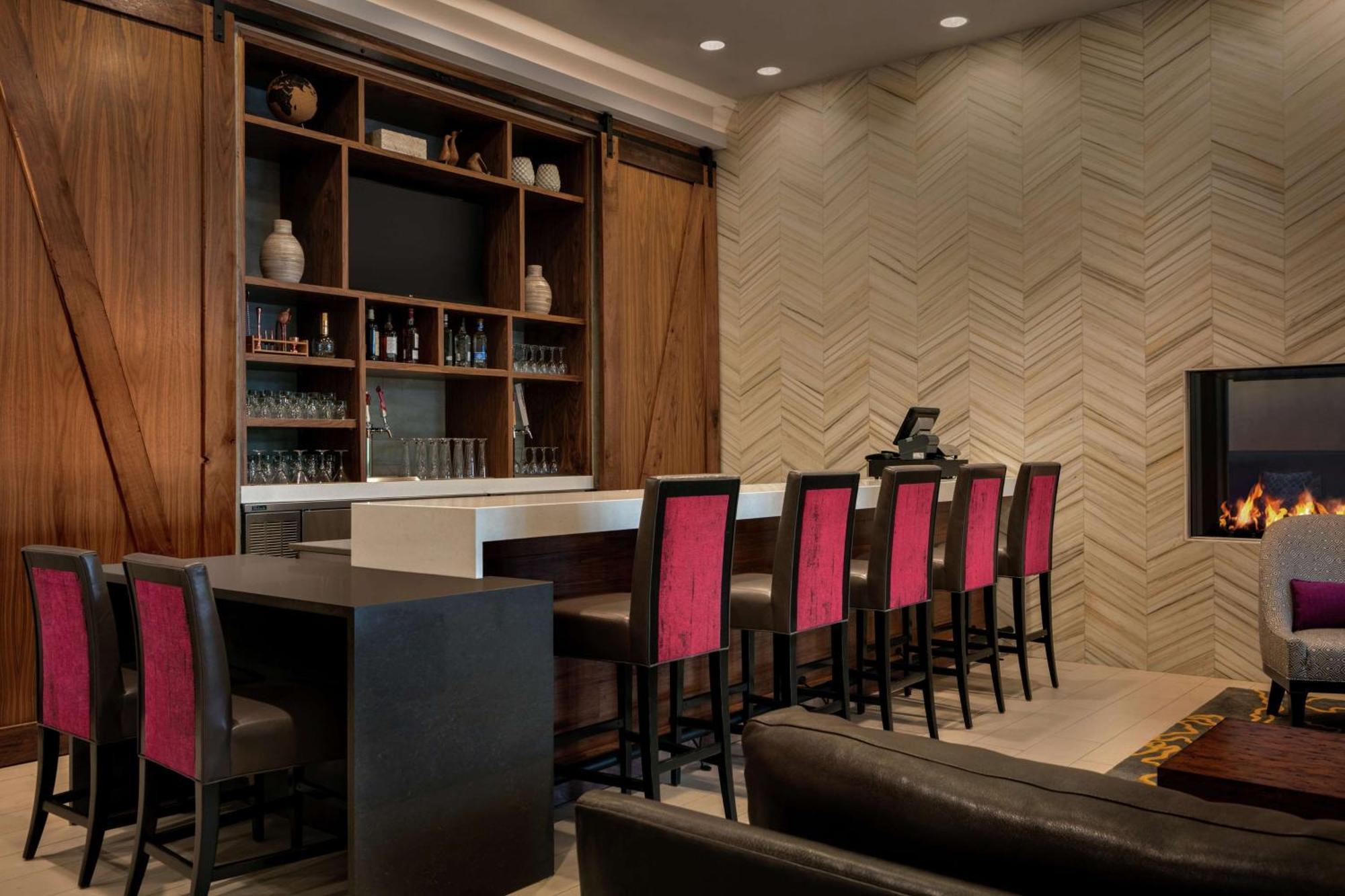 Embassy Suites By Hilton Berkeley Heights Eksteriør bilde